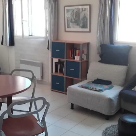 22 Place Saint-roch 芒通